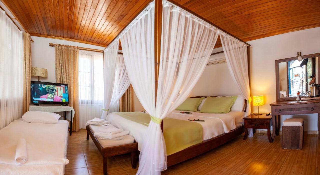 Aphrodite Hotel Bozburun Bagian luar foto