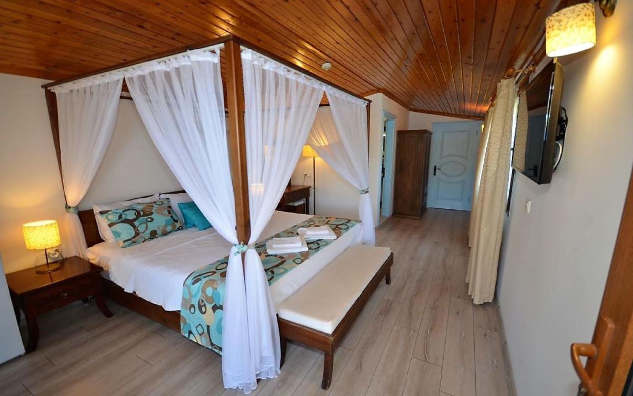 Aphrodite Hotel Bozburun Bagian luar foto